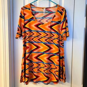 Women's LulaRoe Perfect T